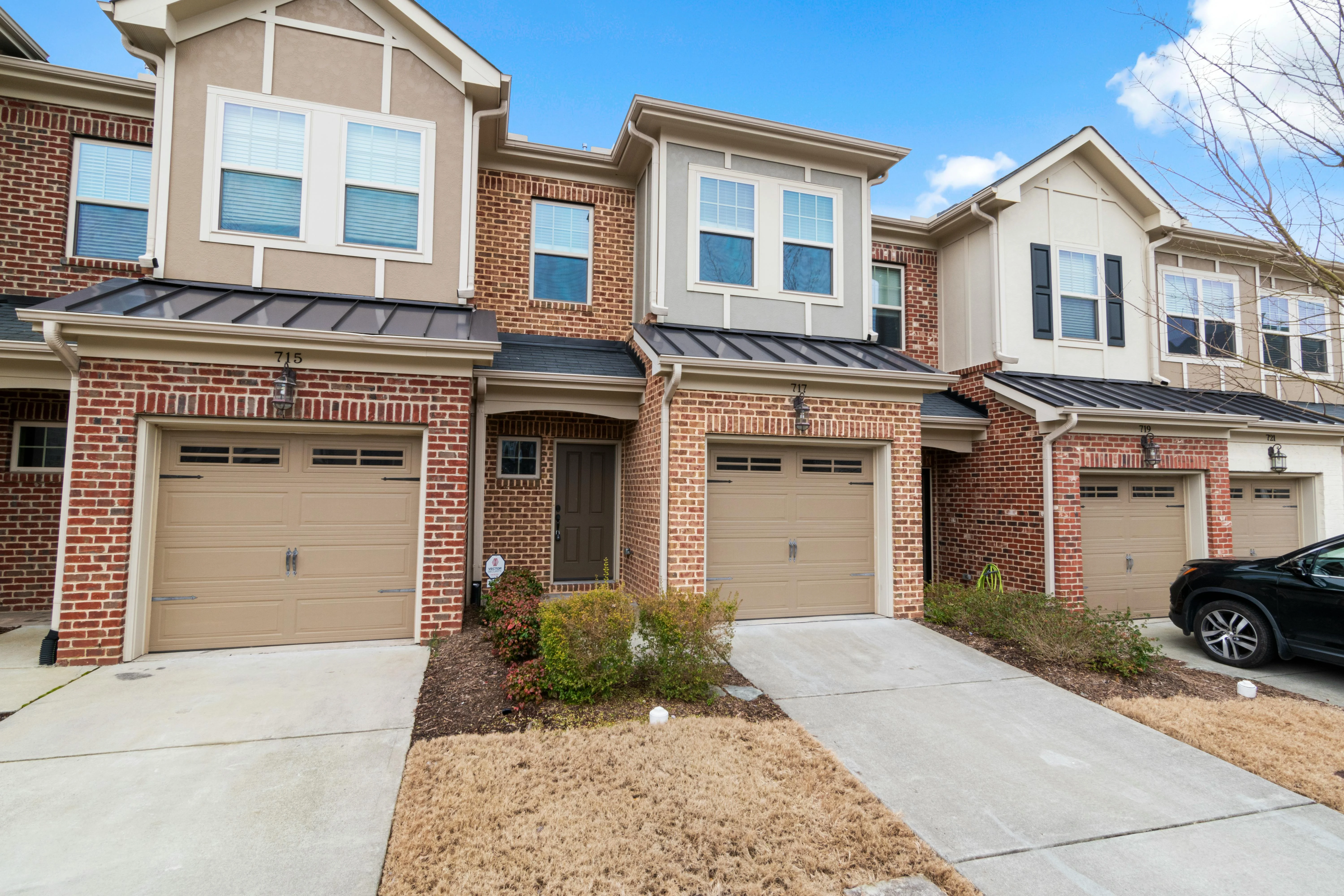Seasonal Open House Promotion Ideas for Your Realtor Link-in-Bio Page